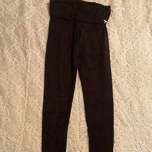 Pink yoga pants. size xs. black